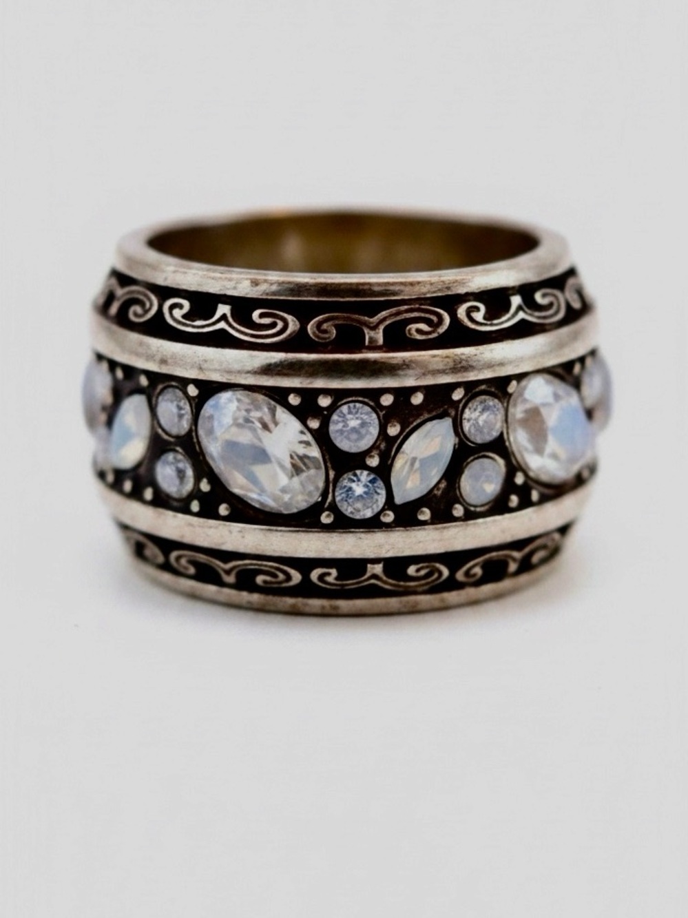 Brighton Swarovski  Crystal Opalescent Ring Size 5 1/2
